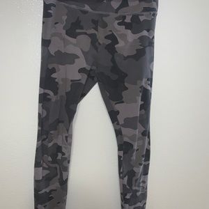 Army patterned leggings
